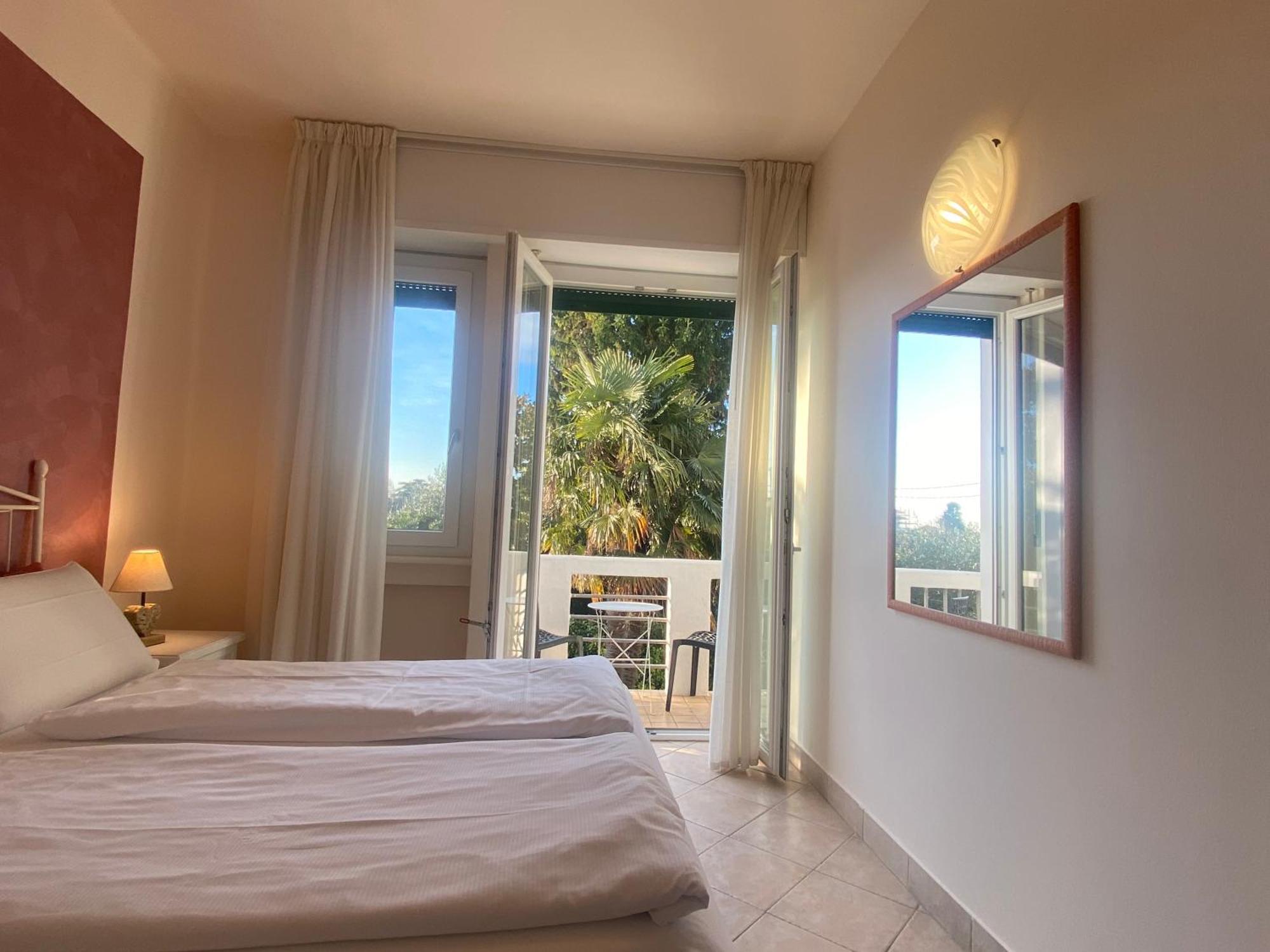 Betty'S House Bed & Breakfast Lazise Luaran gambar